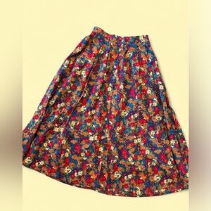 Vintage 90’s Liz Claiborne/sport colorful floral maxi skirt.